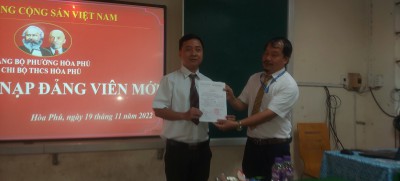 LỄ KẾT NẠP ĐẢNG VIÊN MỚI NĂM HỌC 2022-2023