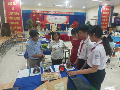 Thi KHKT cấp thành phố năm học 2023-2024