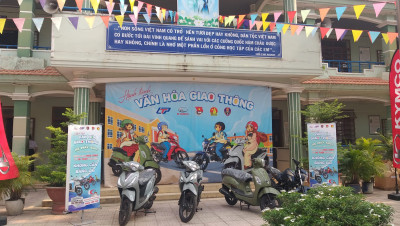 Thực hiện "Văn hóa giao thông" năm học 2023 -2024