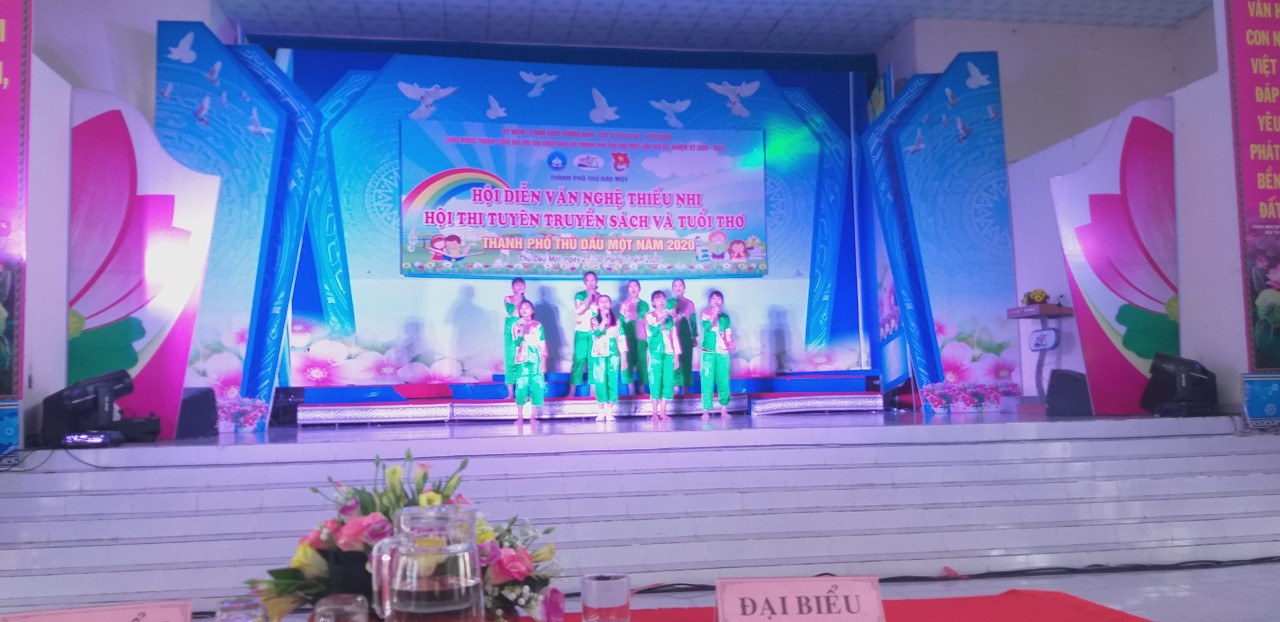 z2011400678530 19e6f9f9311eed25741c0c32774850e5